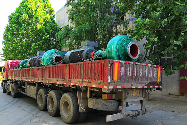 遠洋牌船陸兩用泥沙泵450PNS-35裝車